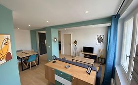 Appartement Familial, 2 Chambres, En Rdc Sur Cour